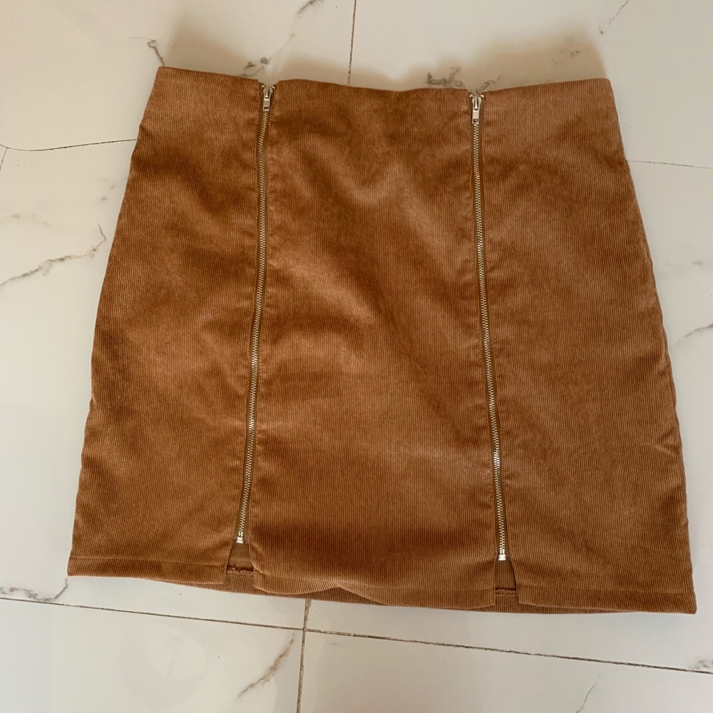 Brown skirt
